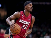 英雄联盟总决赛直播-热火险胜灰熊，吉米巴特勒挺身而出赢球