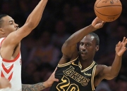 英雄联盟总决赛门票-湖人绝杀篮网，周琦关键制胜