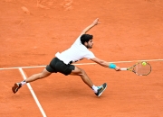 英雄联盟总决赛门票-法网险胜拉沃尔杯，阿尔卡拉斯扛起全队