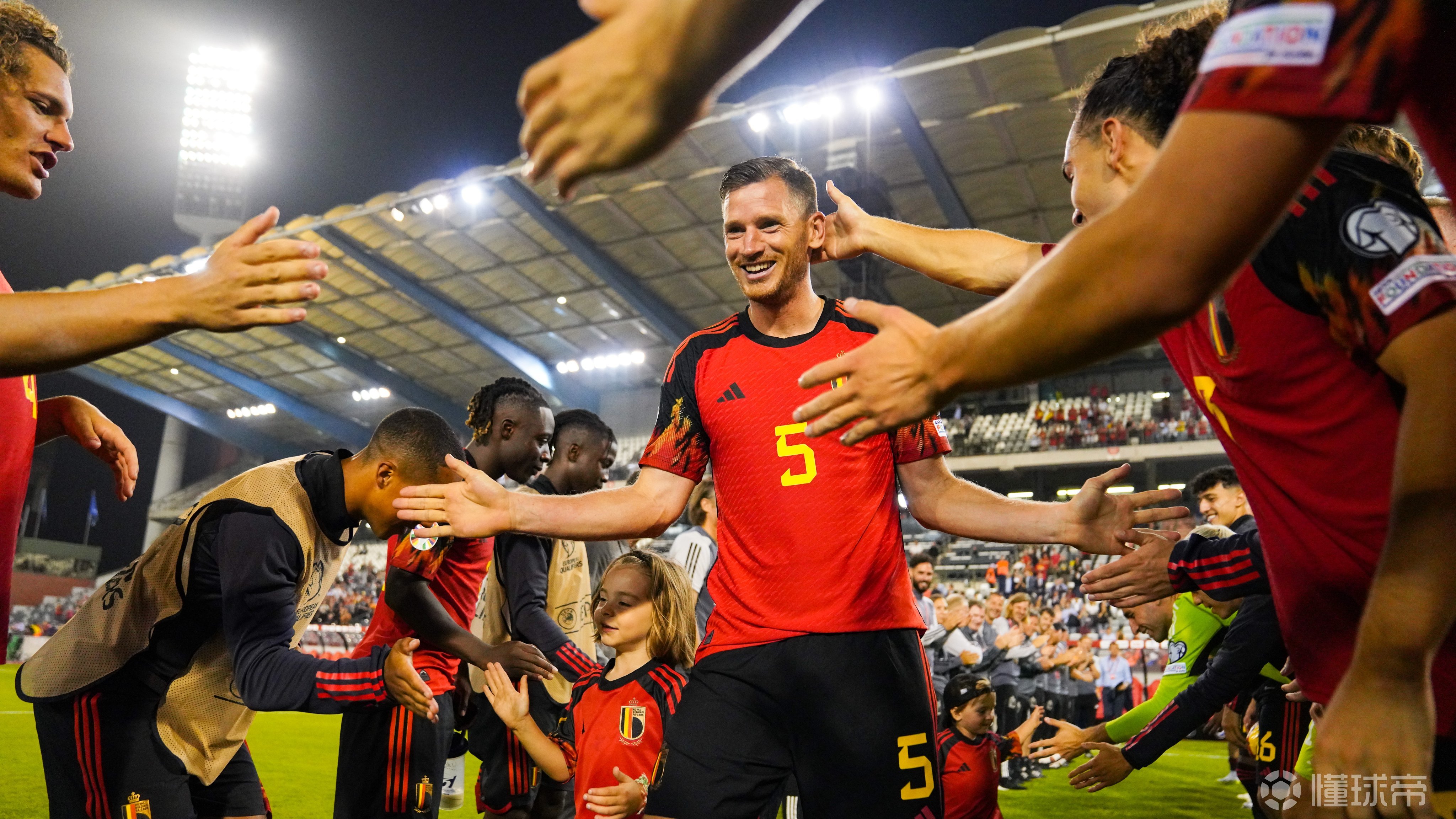 比利时队将踏上国际篮球赛场的简单介绍 比利时队将踏上国际篮球赛场的简单介绍