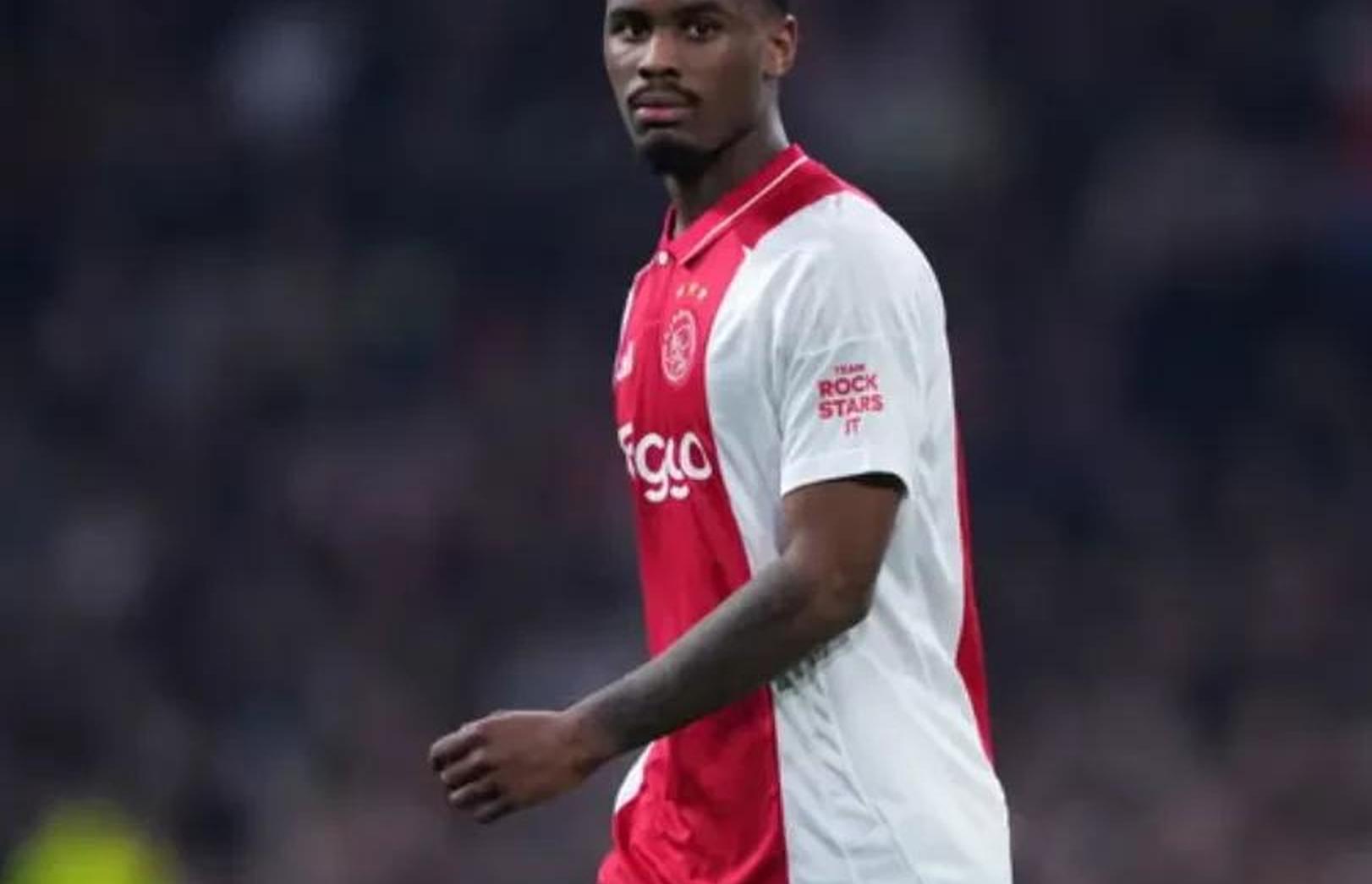 关于切尔西中场爆发，法国新星成焦点的信息