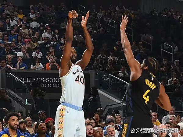 关于狂飙快船球员火爆表现,击退对手的信息 关于狂飙快船球员火爆表现,击退对手的信息