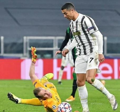 尤文图斯逆转胜利,出线形势一片欣慰的简单介绍 尤文图斯逆转胜利,出线形势一片欣慰的简单介绍