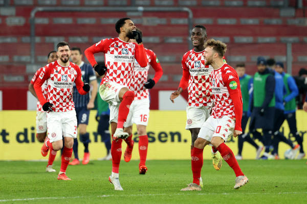 关于沃尔夫斯堡主场战胜富勒姆，喜迎胜利的信息