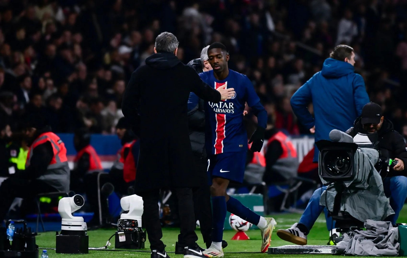 包含南特主场遭遇巴黎圣日耳曼,实力悬殊难题的词条 包含南特主场遭遇巴黎圣日耳曼,实力悬殊难题的词条