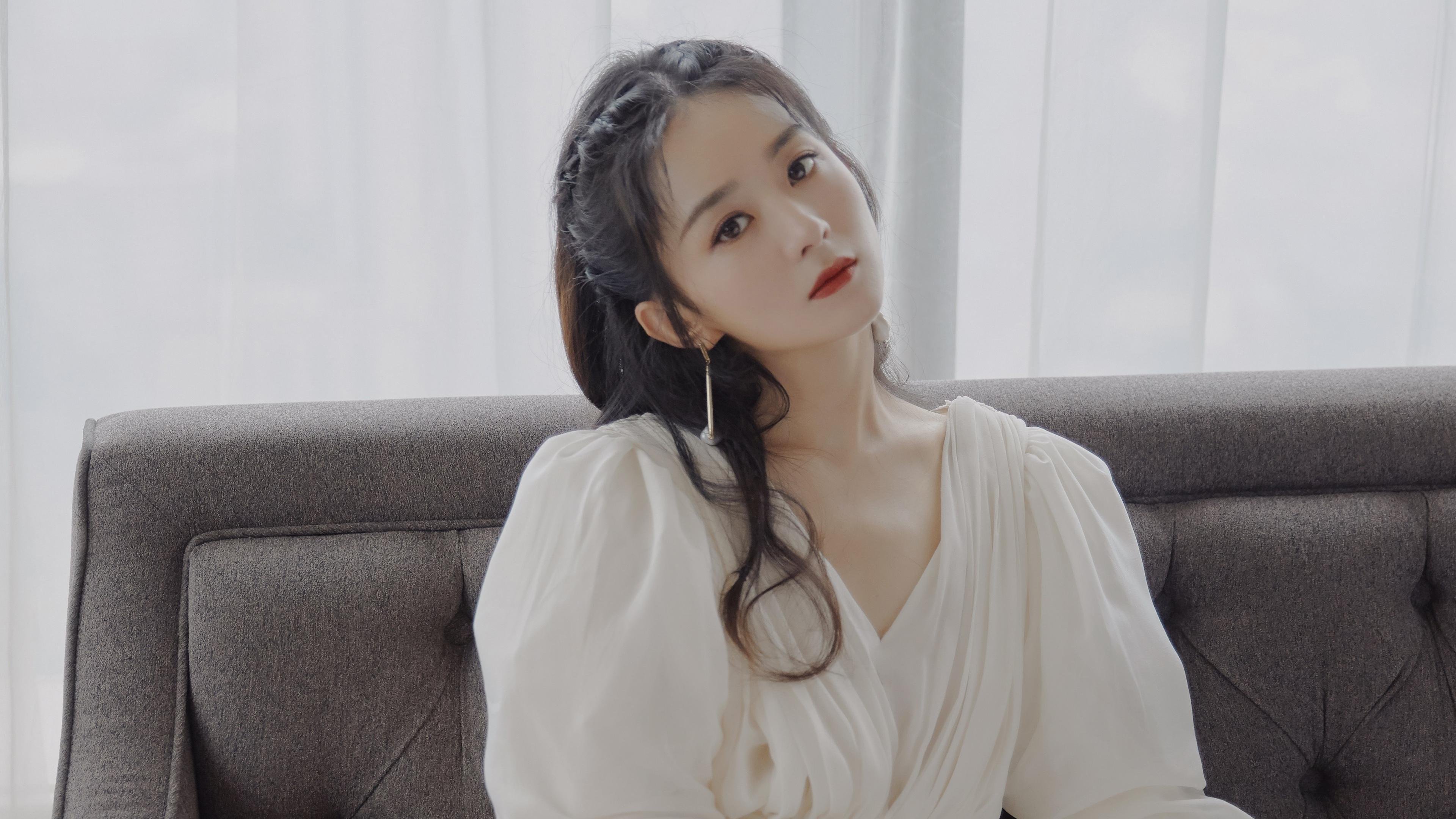 巴萨的微风与威尔士的山脉,黄喜灿如何于压力火炉中锻造真金