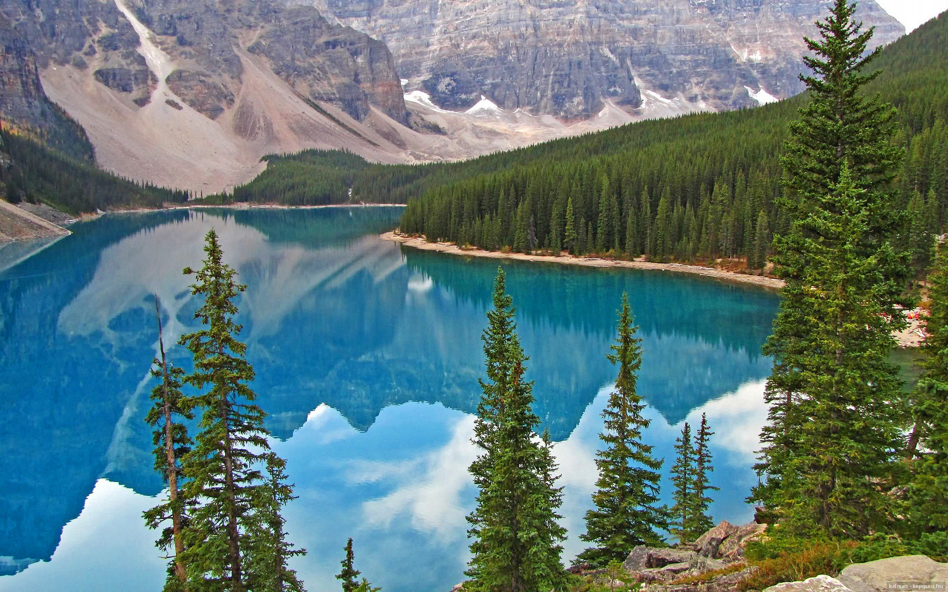 德甲争冠战之夜，新星锡安关键节点连续得分，点燃冠军梦想