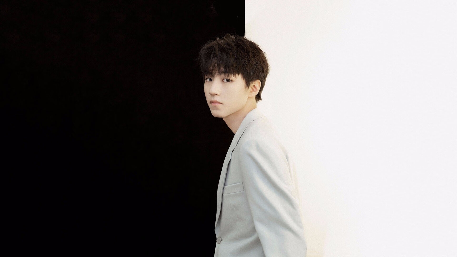 以凡人之躯比肩神明，当坎特的阴影笼罩梅西，马赛完成对阿根廷的世纪绞杀