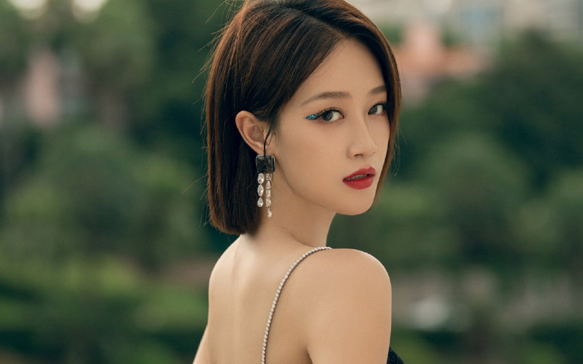 逆流之舞，在塞维利亚的韩国之役，久保建英如何用实力撕裂刻板印象